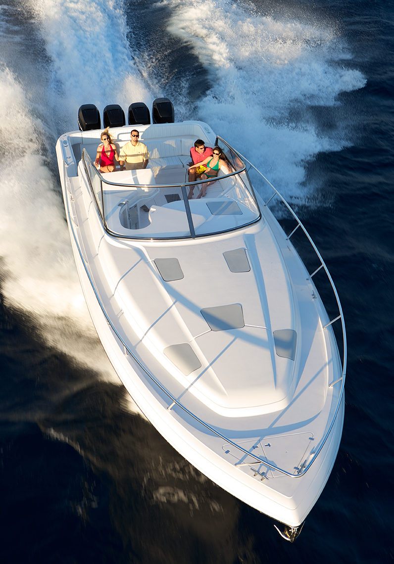 Robert-Holland_aerial-view-Intrepid-yacht-racing-through-ocean_VM8X4804