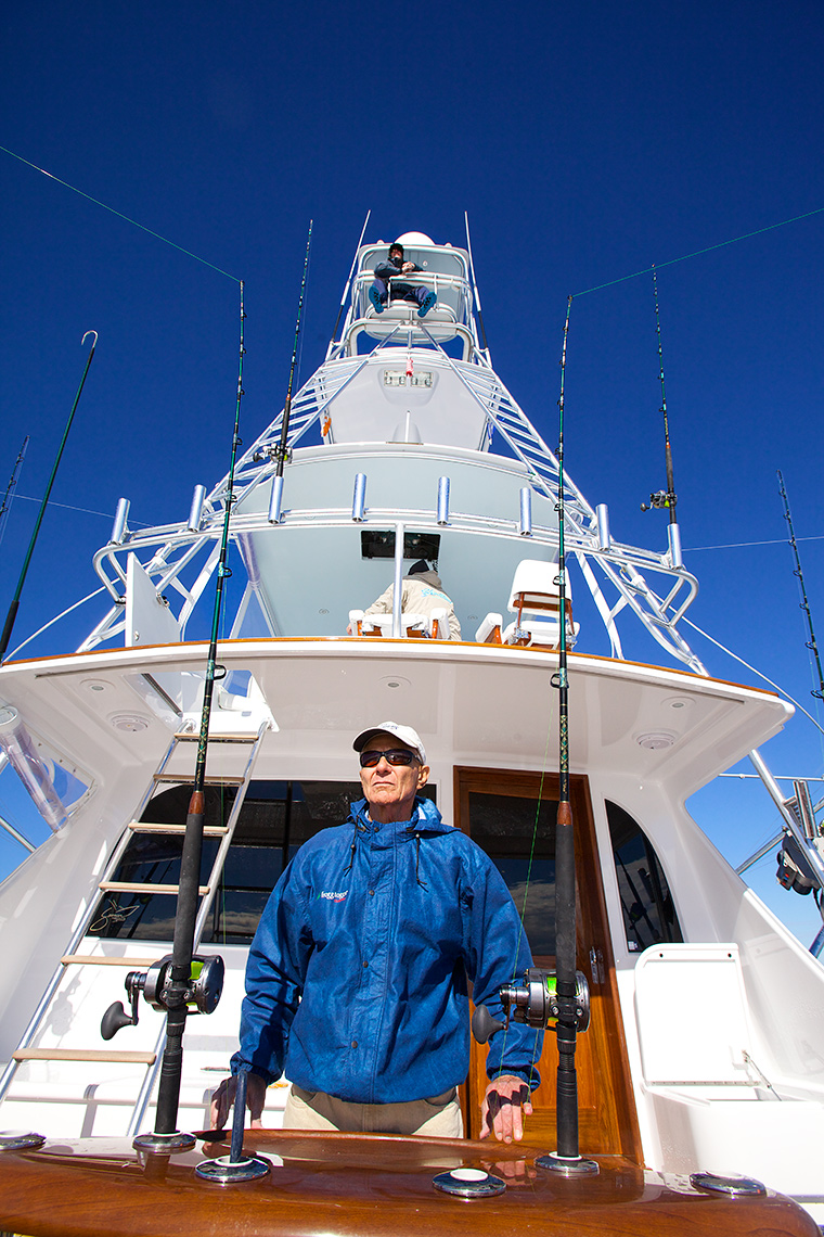 sportfishing-for-sailfish-off-Florida,-view-of-spotter-and-tower-aboard-60-foot-fishing-yacht_Robert-Holland